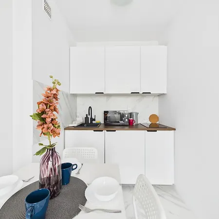 Apartman Galopu 7 Superapart - Blisko Lotniska I Toru Sluzewiec Varsó