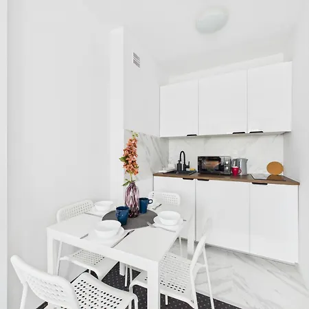 Galopu 7 Superapart - Blisko Lotniska I Toru Sluzewiec Apartman