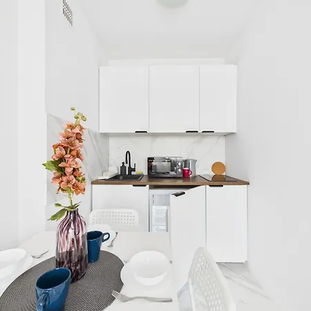 Galopu 7 Superapart - Blisko Lotniska I Toru Sluzewiec *