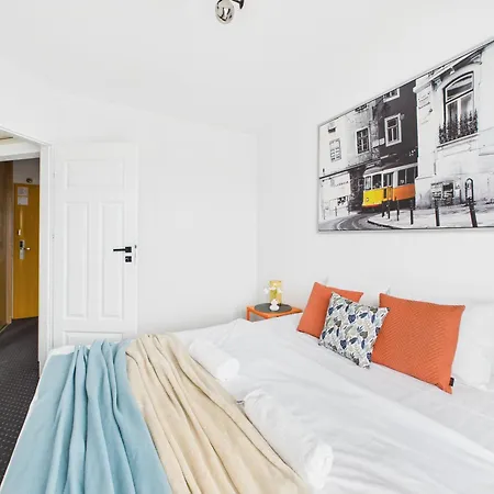 Galopu 7 Superapart - Blisko Lotniska I Toru Sluzewiec Apartment Warsaw