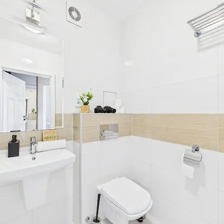 Apartman Galopu 7 Superapart - Blisko Lotniska I Toru Sluzewiec Varsó