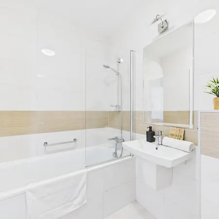 Galopu 7 Superapart - Blisko Lotniska I Toru Sluzewiec Warsaw