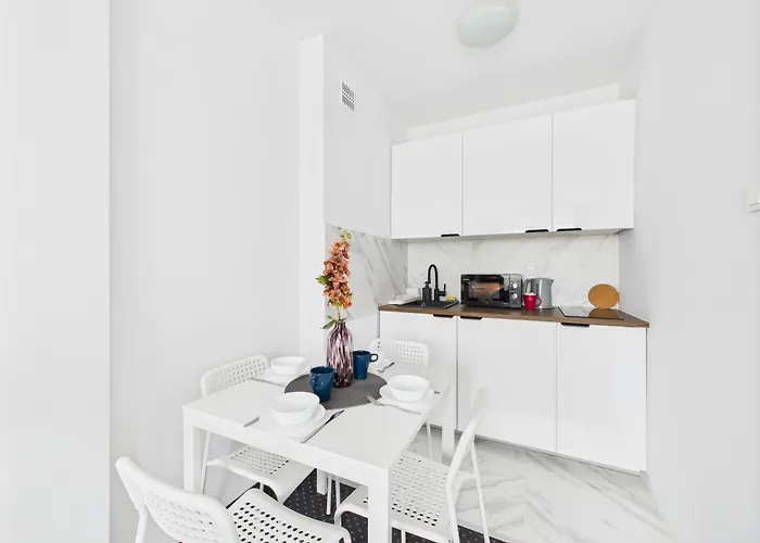 Galopu 7 Superapart - Blisko Lotniska I Toru Sluzewiec شقة